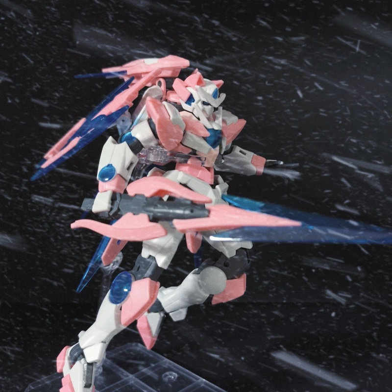 00Qan HG 1/144 Cat Ear Ver Pin - огляд і ціна Model Kit Barbatos