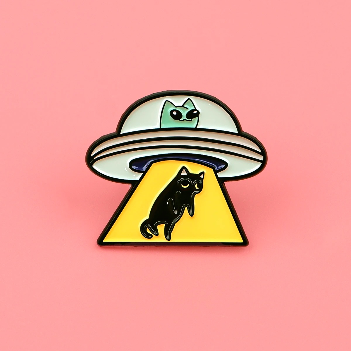 UFO Alien Enamel Pin Black Cat - огляд і ціна Model Kit Ufo