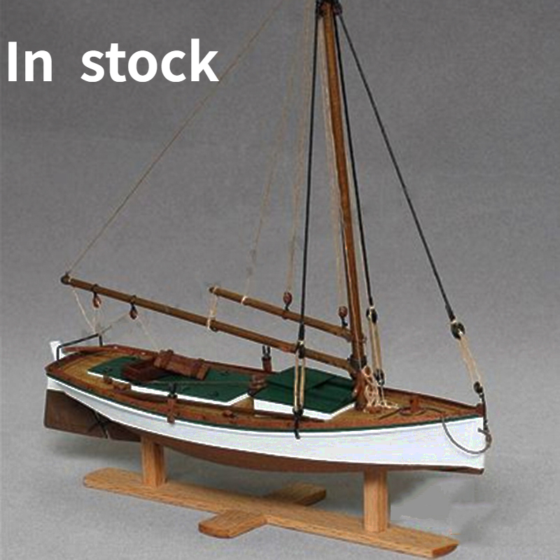 1/35 FLATTLE Wooden Boat Model - огляд і ціна Model Kit Yacht
