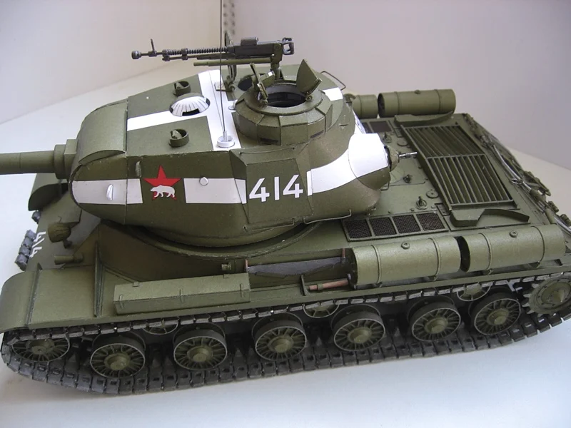 1:25 Scale WW2 Iosif Stalin 2  - огляд і ціна Model Kit Ww2