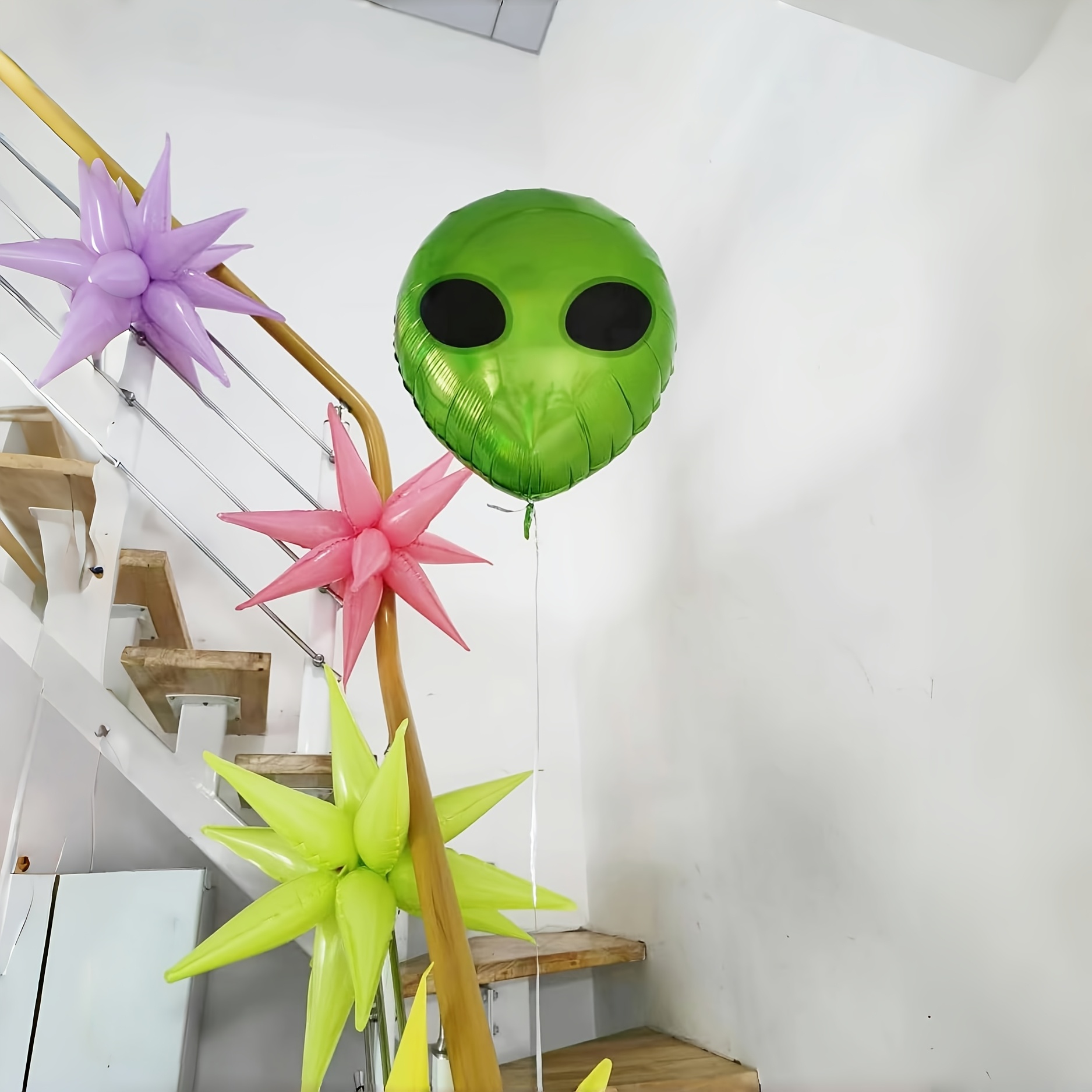 2/5/8Pcs Alien Balloons Green  - огляд і ціна Model Kit Ufo