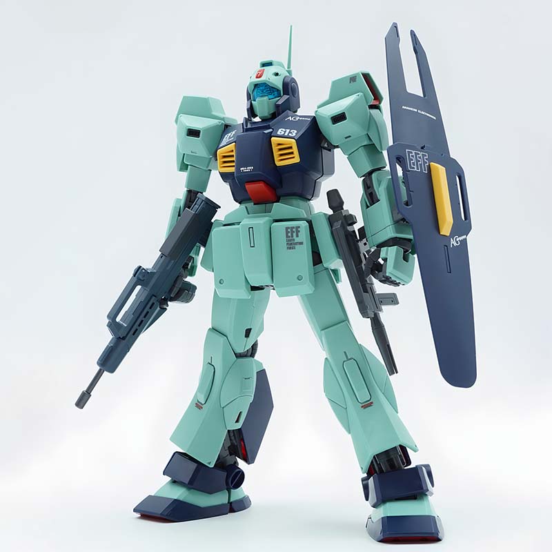 Bandai Gundam Model Kit MG 1/1 - огляд і ціна Model Kit Unicorn