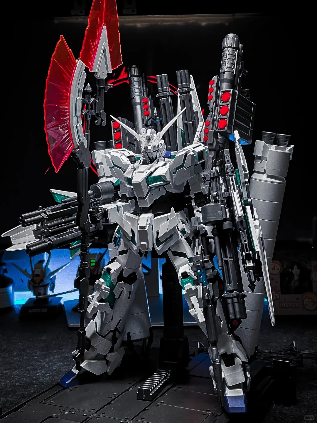 In Stock 1/100 MENGHU Model MG - огляд і ціна Model Kit Unicorn