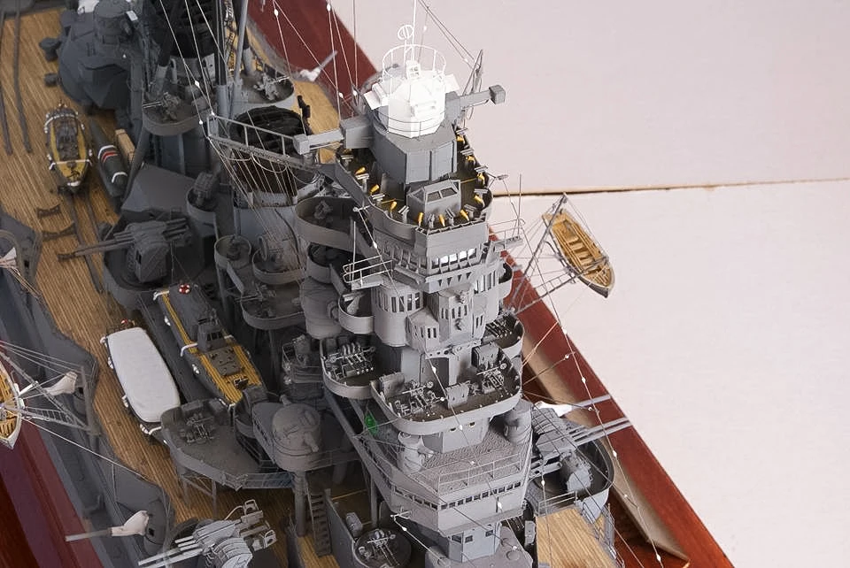 1:200 Scale WW2 Battleship Hie - огляд і ціна Model Kit Ww2